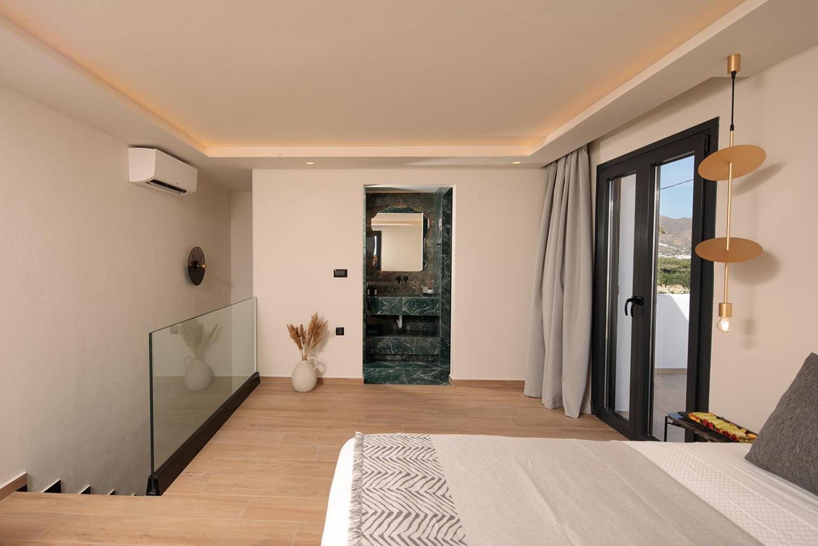 Iphimedeia Luxury Hotel & Suites Naxos City Exterior foto